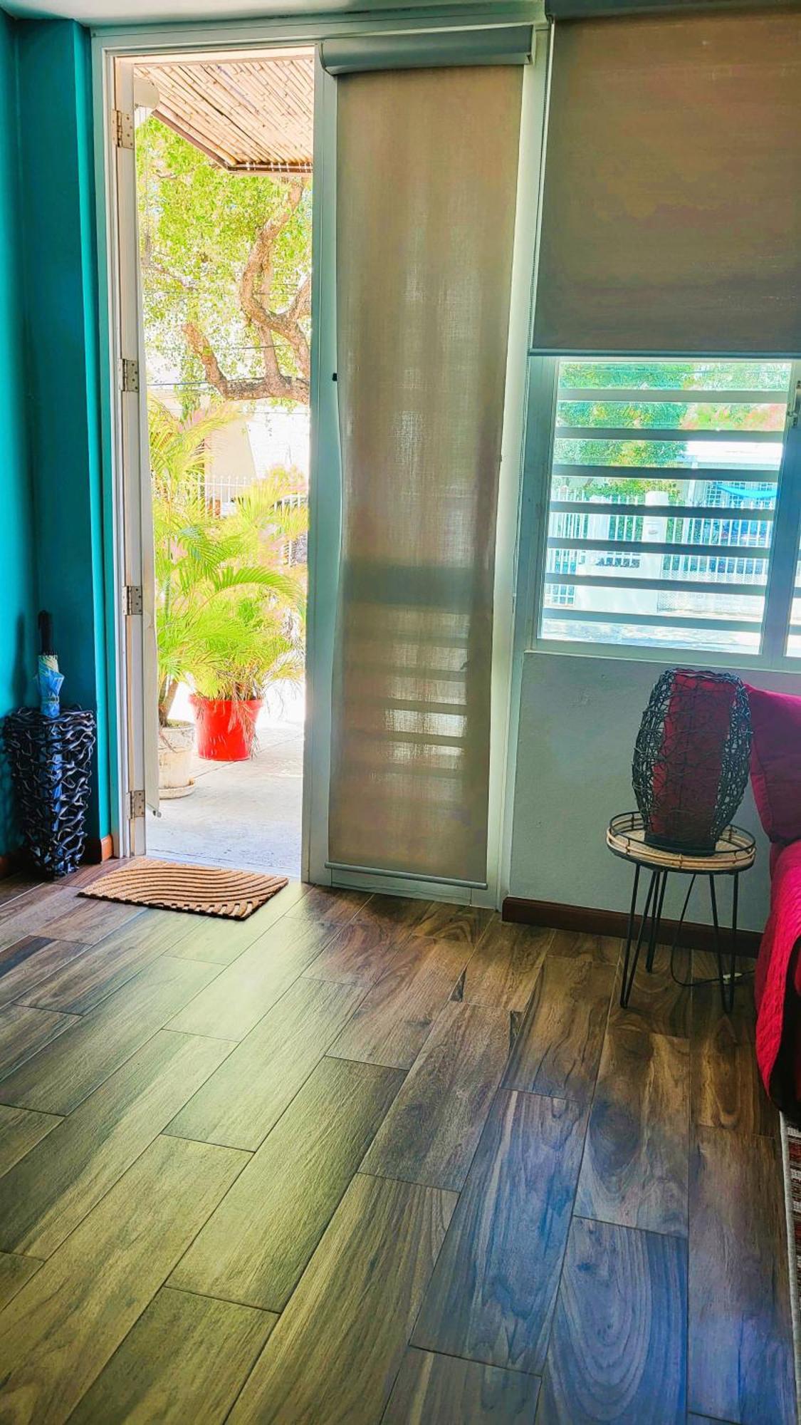 Cozybeach Large 1Bdrapt 50 Steps From Atlantic Ocean Private Street Between Ocean Park & Isla Verde 5 Mins From Airport Σαν Χουάν Εξωτερικό φωτογραφία