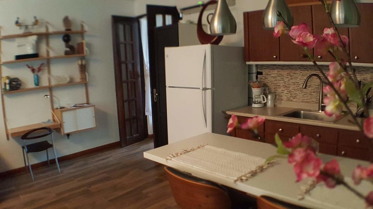 Cozybeach Large 1Bdrapt 50 Steps From Atlantic Ocean Private Street Between Ocean Park & Isla Verde 5 Mins From Airport Σαν Χουάν Εξωτερικό φωτογραφία